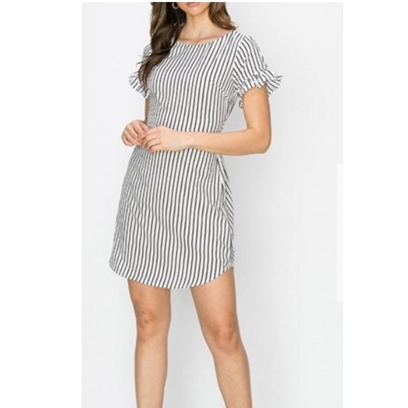 Stripe Ruffle Sleeve Dress - Picture 3 of 4